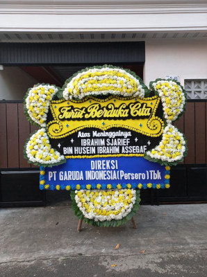 Papan Bunga Duka di Gunung Tandala