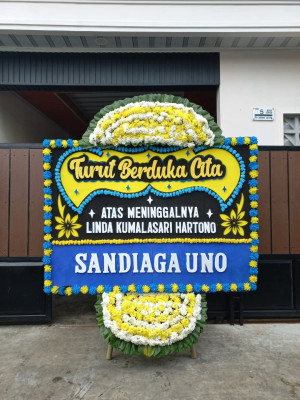 Papan Bunga Duka di Gunung Tandala